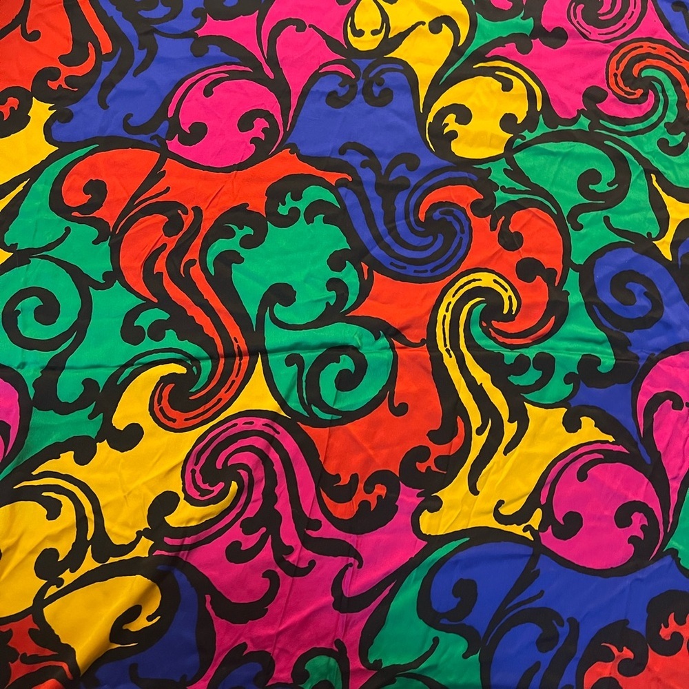 Gucci Vibrant Silk Scarf - Picture 3 of 7
